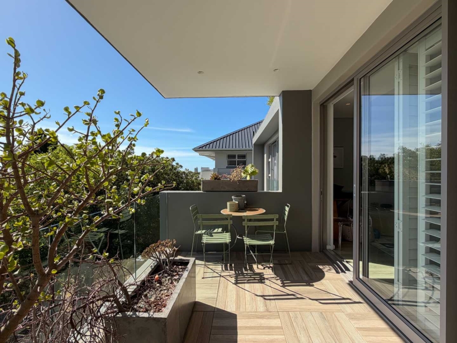 2 Bedroom Property for Sale in Green Point Western Cape
